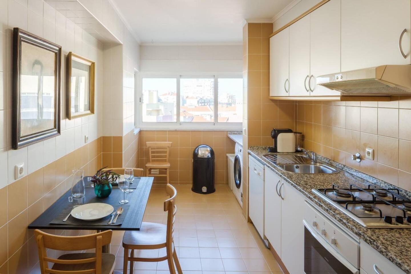 Ferienwohnung Ola Lisbon - Penha De Franca Exterior foto
